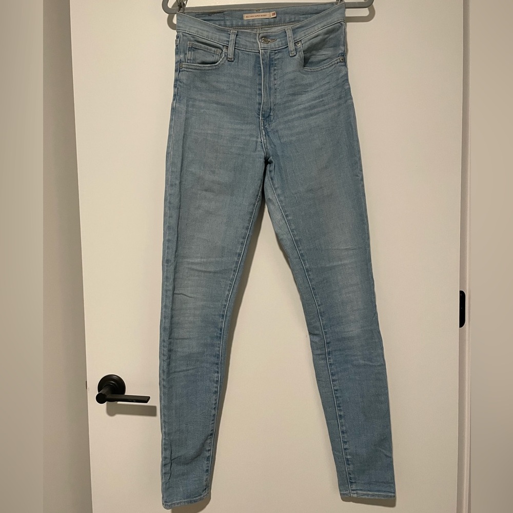 Levi’s Mile High Rise Skinny Jean - Size 28